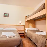 Otel Zodiaco &