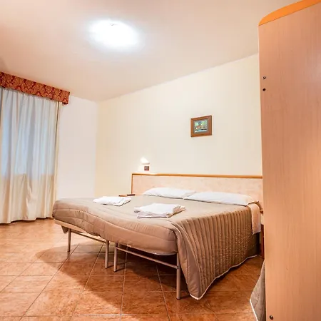 Zodiaco & Отель