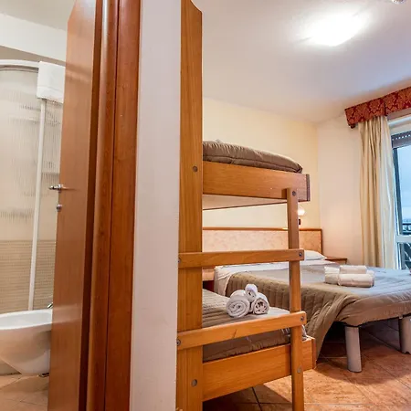 Отель Zodiaco & Тренто