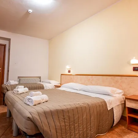 Zodiaco & Отель