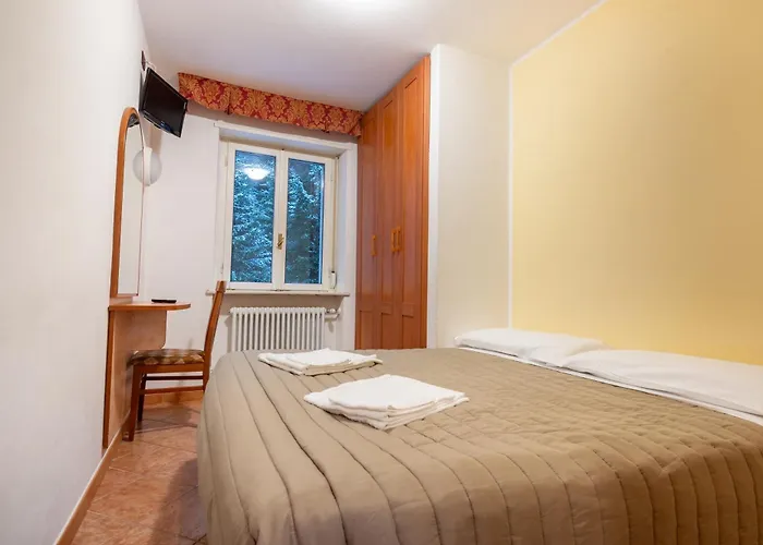 Zodiaco & Отель Тренто