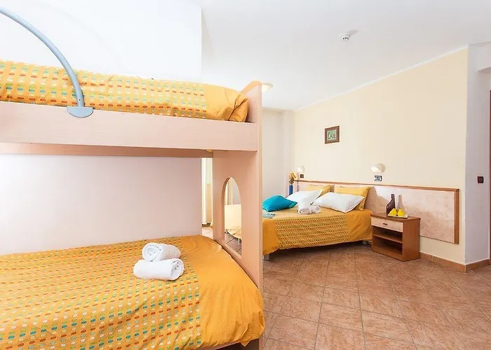 Zodiaco & Отель Тренто